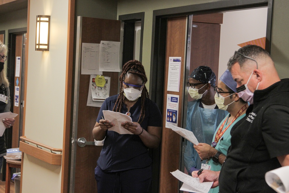 U.S. Navy Sailors care for COVID patients in Billings