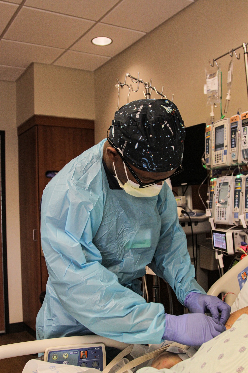 U.S. Navy Sailors care for COVID patients in Billings