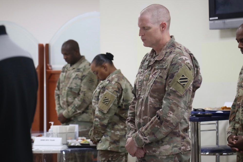 Camp Arifjan holds Veterans Day prayer breakfast