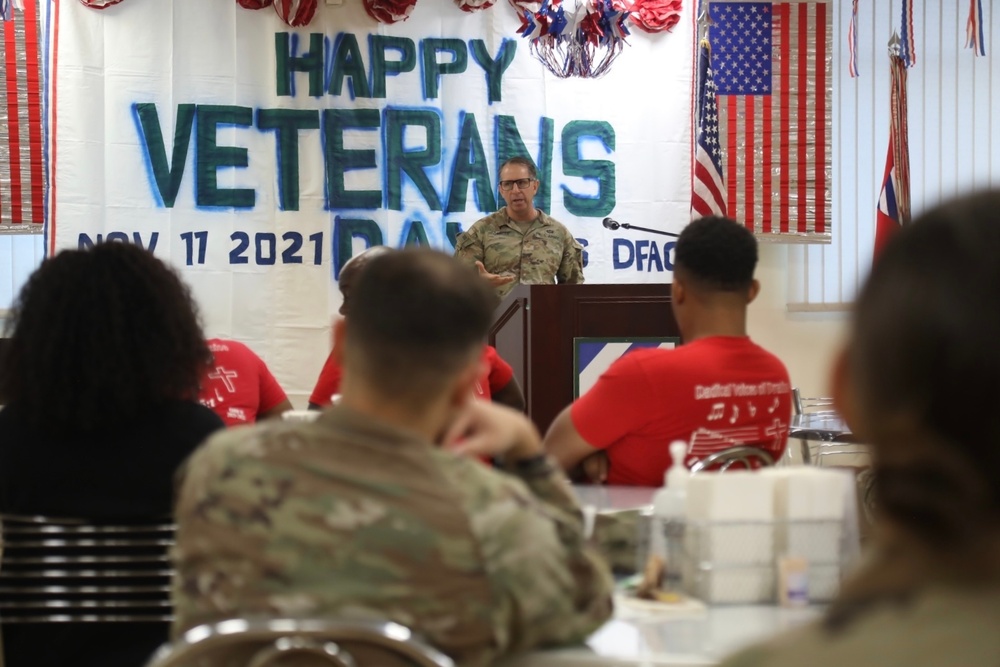 Camp Arifjan holds Veterans Day prayer breakfast