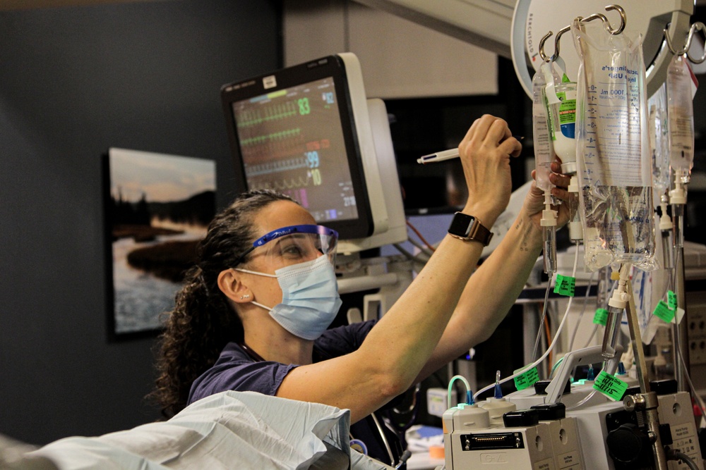 U.S. Navy Sailors perform medical care at Billings Clinic Hospital