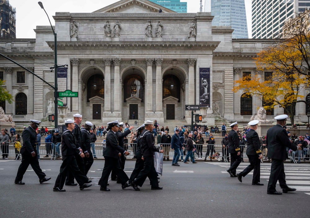 NTAG Philadelphia Sailors participate in the NYC Veterans Day Parade