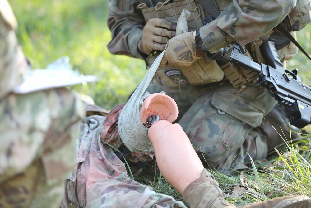 Regional Command – East Soldiers Compete in Best Mountain Warrior Competition