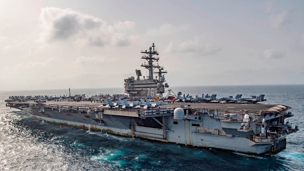 Aircraft carrier USS Ronald Reagan (CVN 76) transits the Arabian Sea, Sept. 11