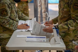 Holloman hosts Salute to Life registration drive