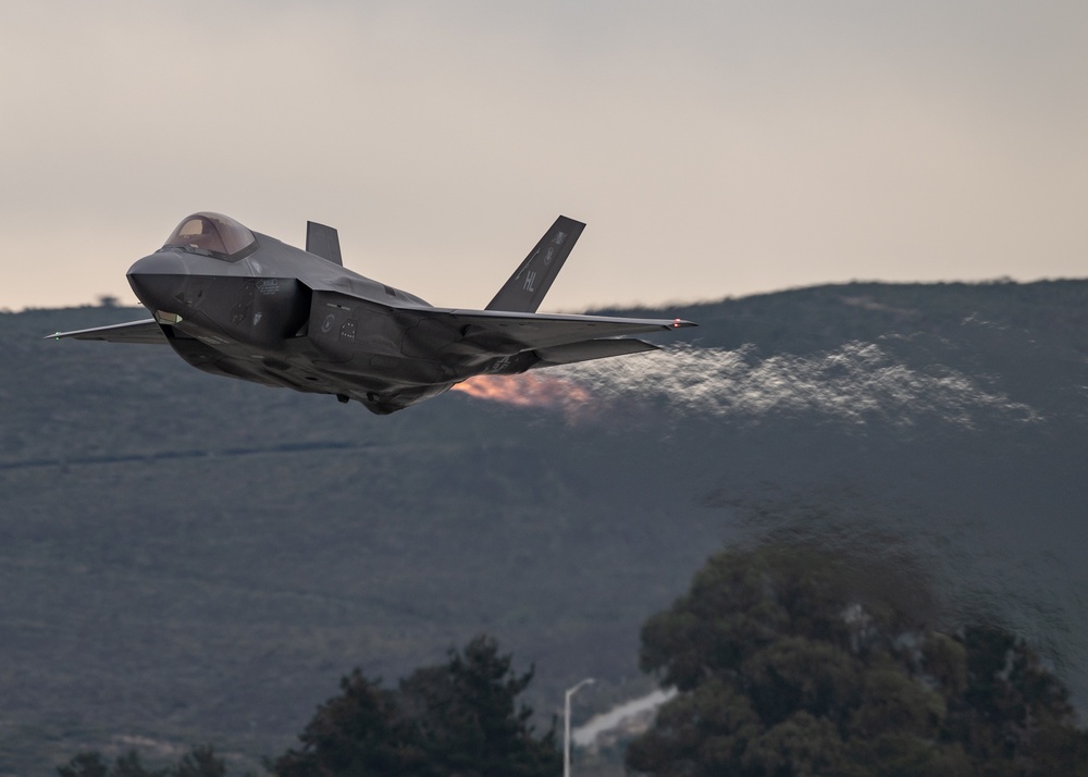 F-35A Demo Team at the 2021 California International Air Show