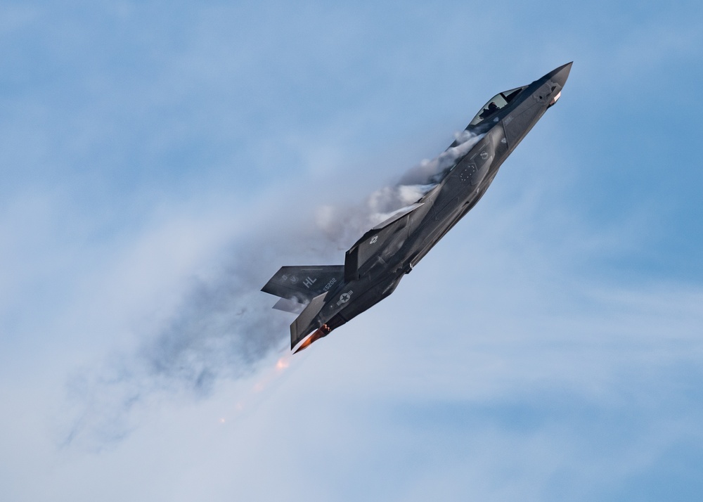 F-35A Demo Team at the 2021 California International Air Show