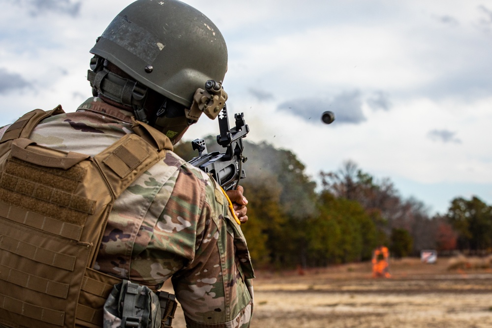 M320 grenade launcher range