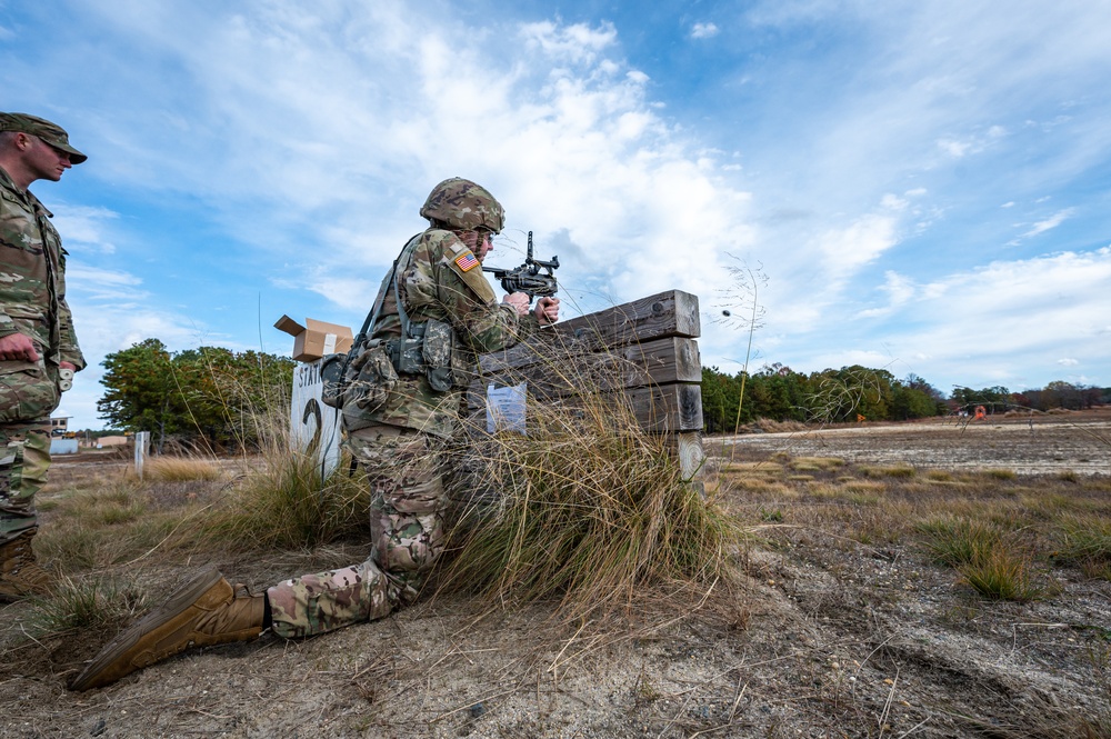 M320 grenade launcher range