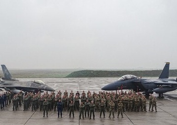 U.S., Greek Airmen integrate during Castle Forge