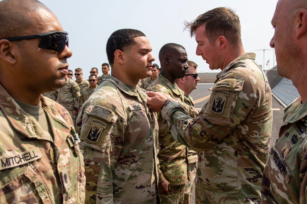 Apache Co., 1-102nd Infantry Regiment (Mountain) holds awards presentation ceremony