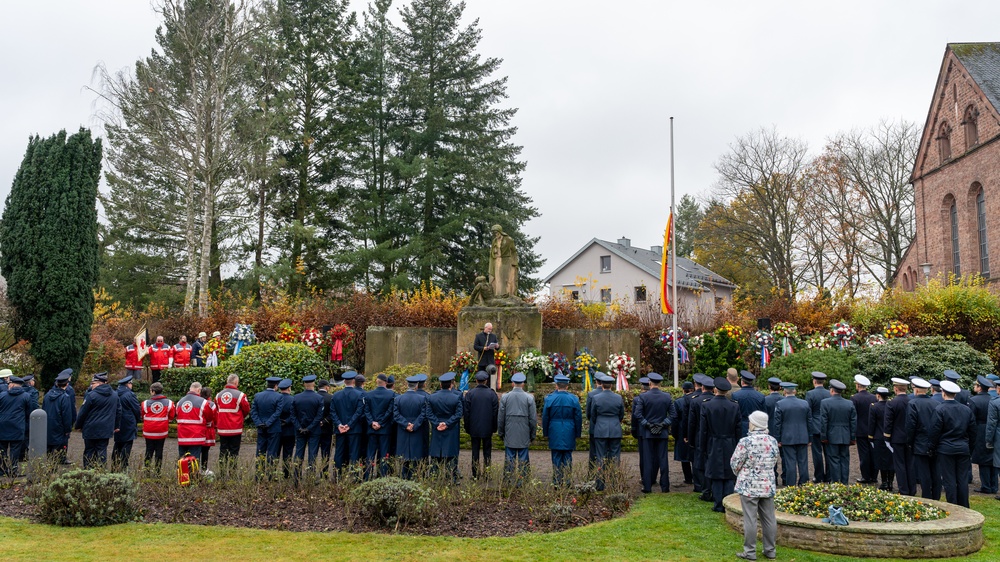 Ramstein leadership attends National Day of Mourning