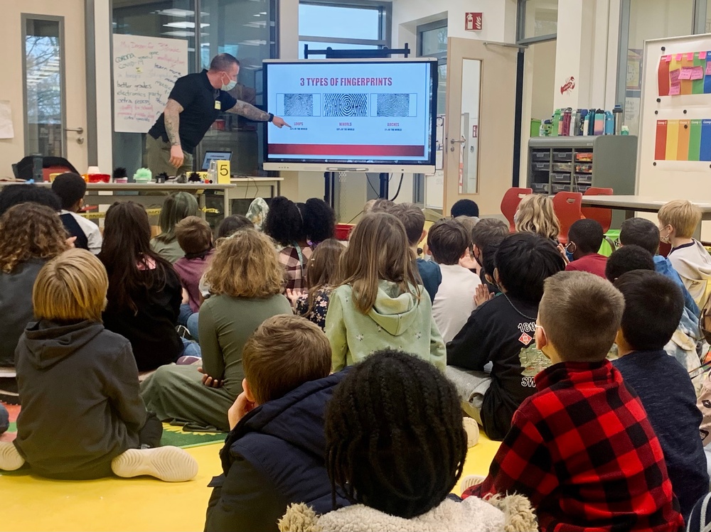 Garrison showcases fingerprints and science at Wiesbaden Elementary