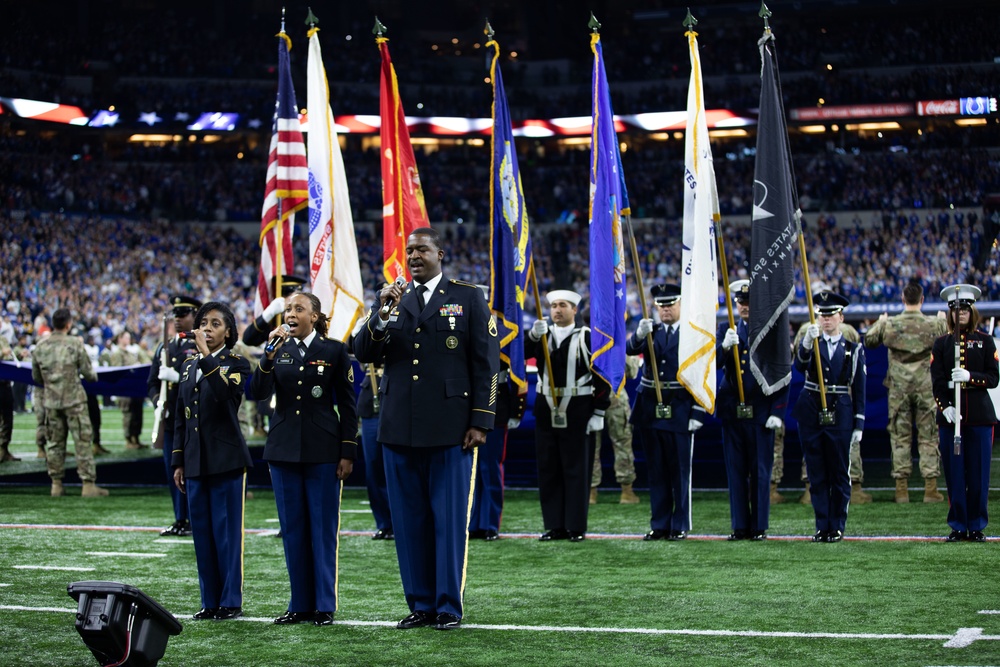 DVIDS - Images - Service members honored at Colts' Salute to Service game  [Image 8 of 19]
