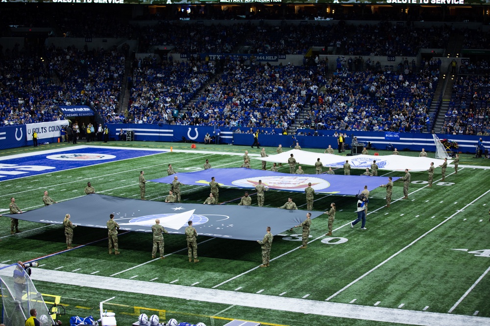 Service members honored at Colts' Salute to Service game