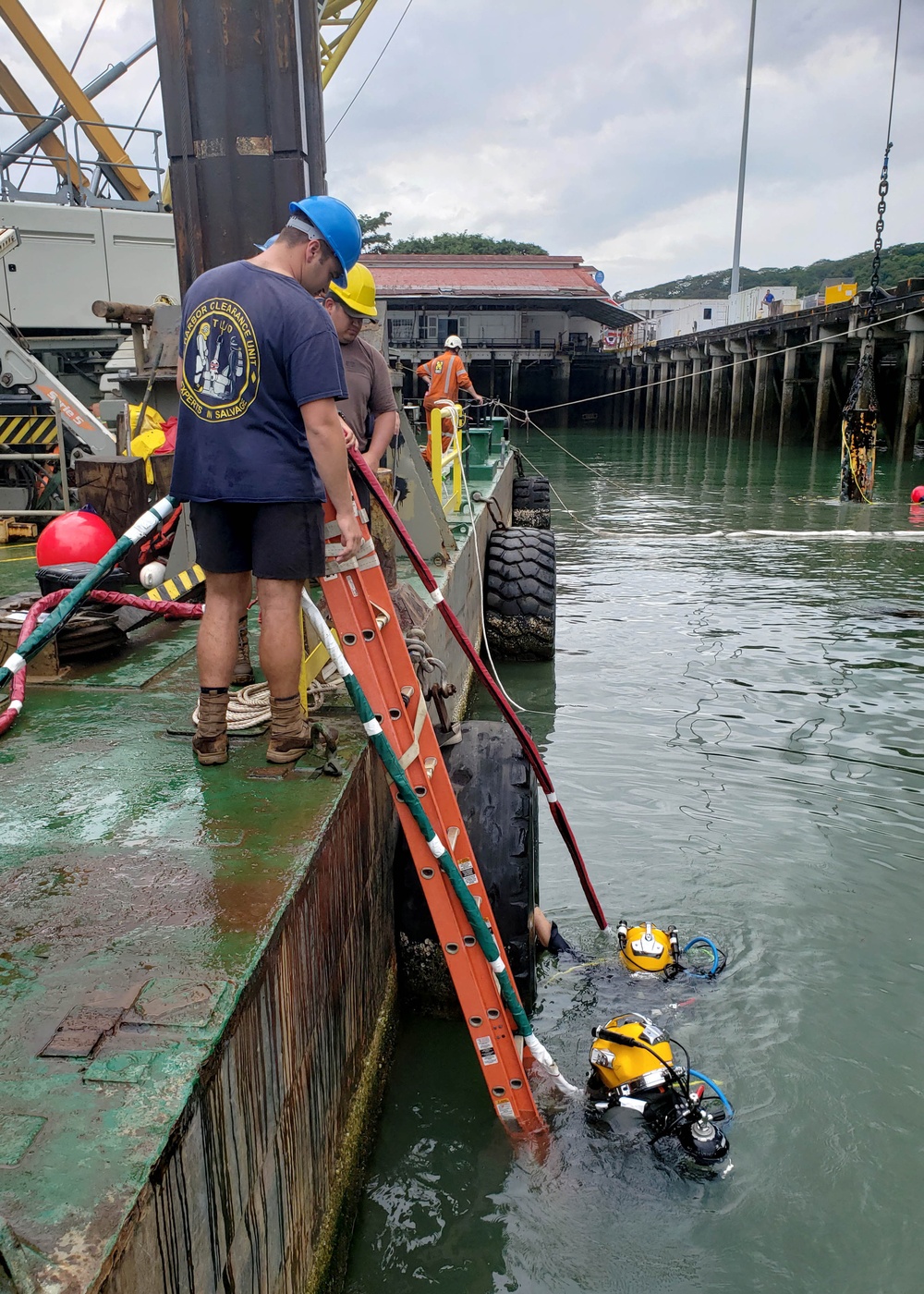 MDSU 2 Divers Come up After Successfully Reattaching a Chisel at Dive Site