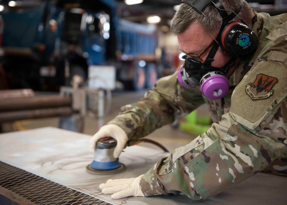 102nd IW Vehicle Maintenance