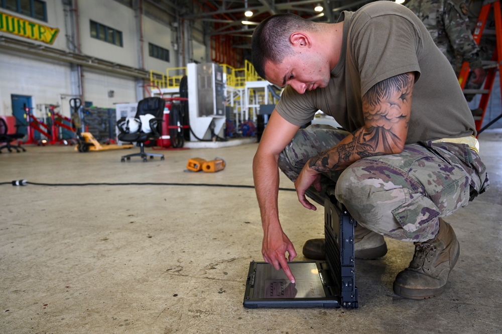 Dedicated crew chief sharpens skills during Exercise ACE Reaper