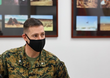 The Royal Army visits I MEF Information Group