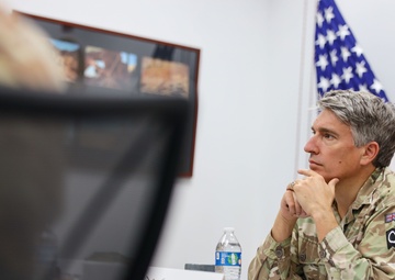 The Royal Army visits I MEF Information Group