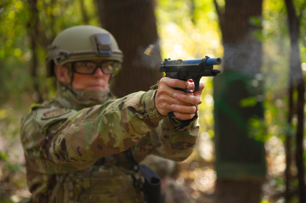 934th Airlift Wing's leadership use new shoot, move and communicate course