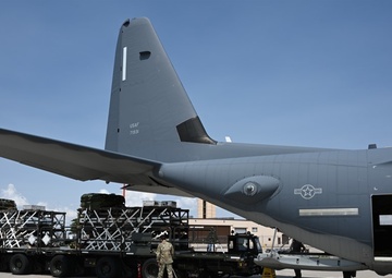 Rapid Dragon conducts palletized munition demonstration using production long range cruise missile separation test vehicle