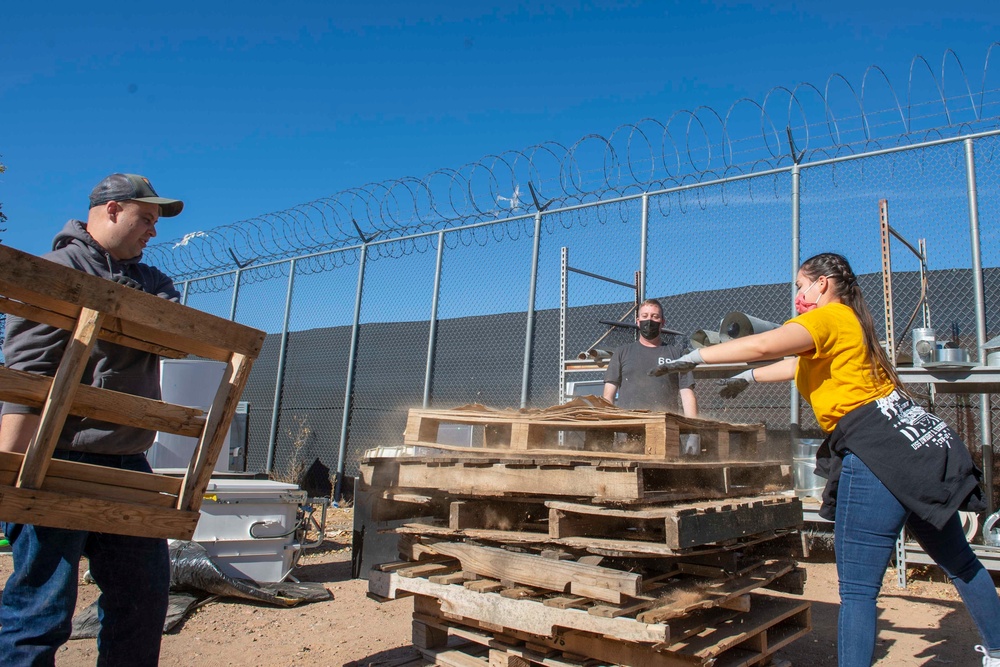 USS Dwight D. Eisenhower Sailors attend Navy Week in Santa Fe, New Mexico