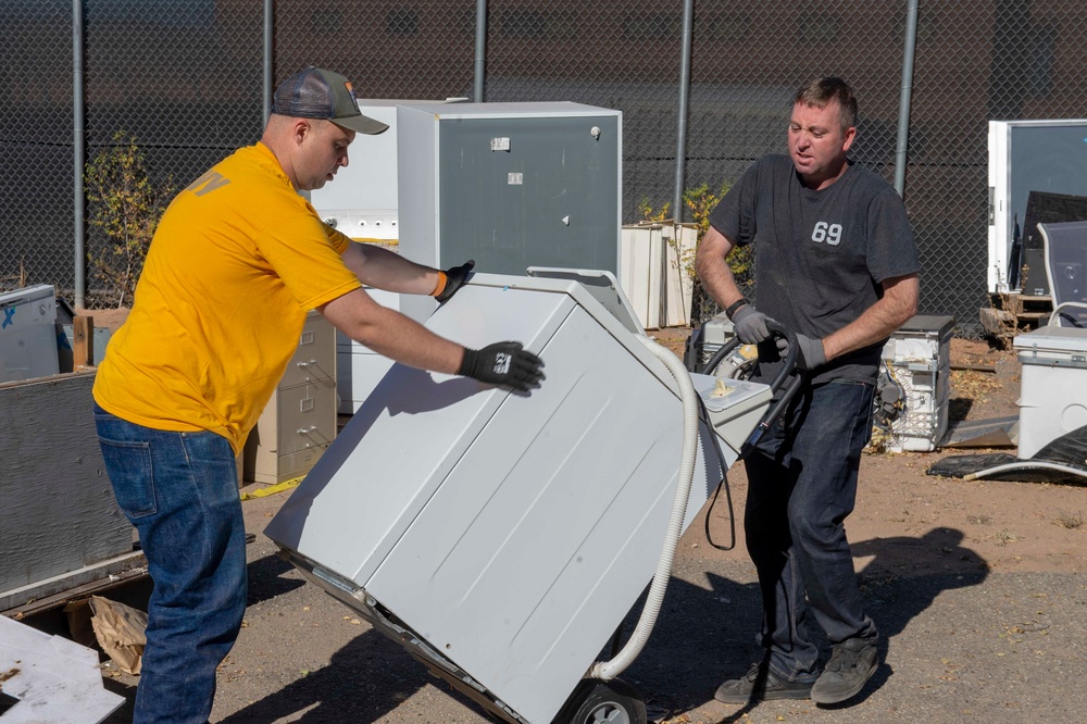 USS Dwight D. Eisenhower Sailors attend Navy Week in Santa Fe, New Mexico