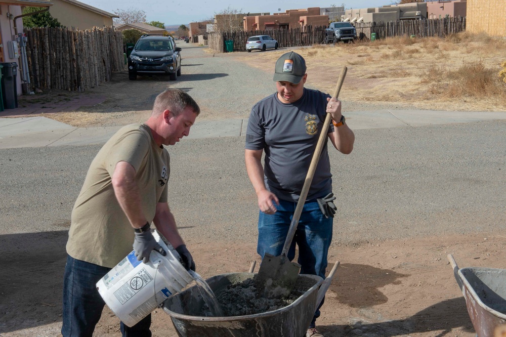 USS Dwight D. Eisenhower Sailors attend Navy Week in Santa Fe, New Mexico