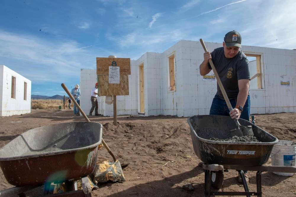 USS Dwight D. Eisenhower Sailors attend Navy Week in Santa Fe, New Mexico