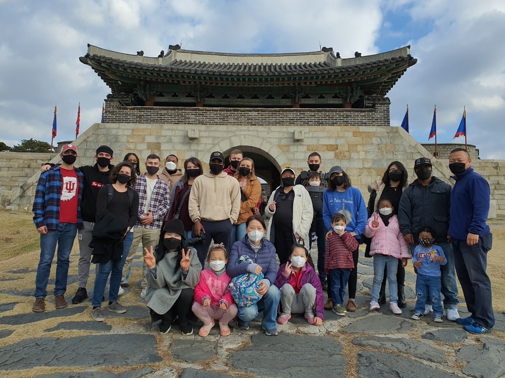 Soldiers and families build resilience through Suwon city tour