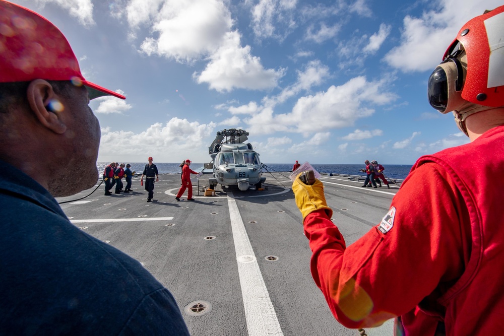 USS Charleston Sailors Participate in FDFF Drill