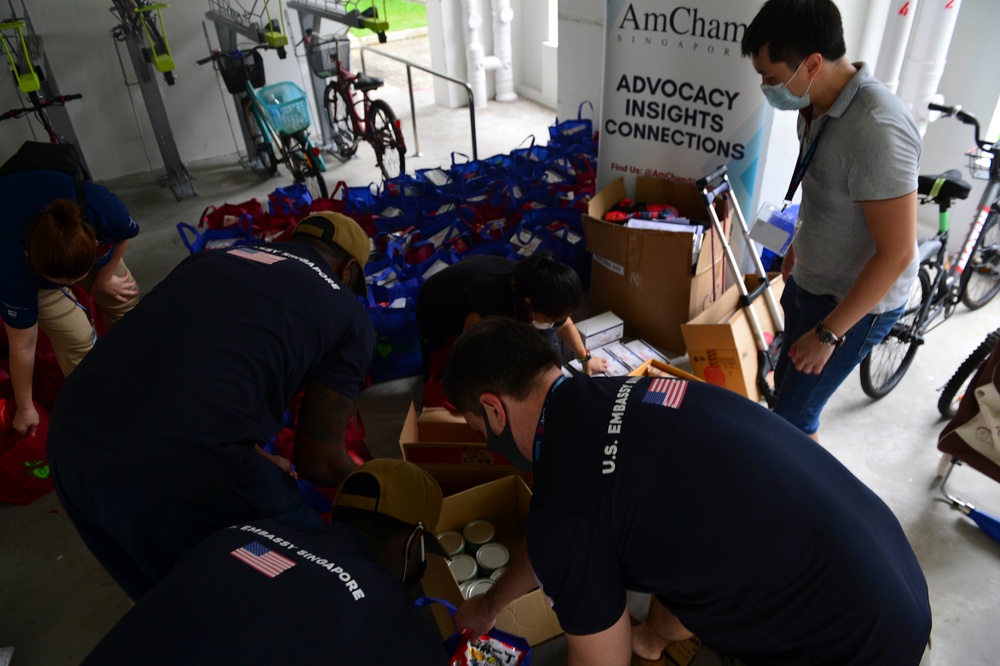 CTF 73 CPO Deliver Care Packages in Singapore