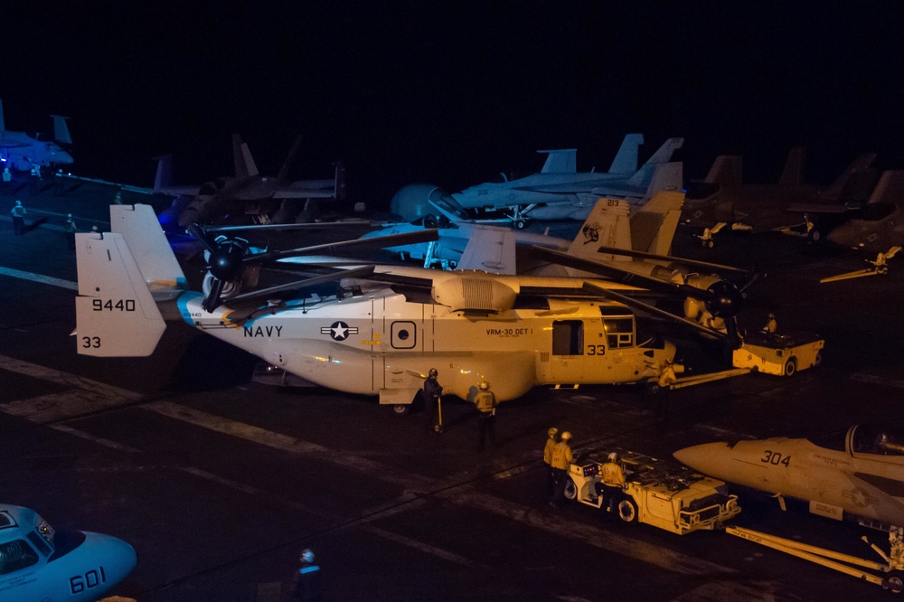 USS Carl Vinson (CVN 70) Conducts Night-Time Flight Operations