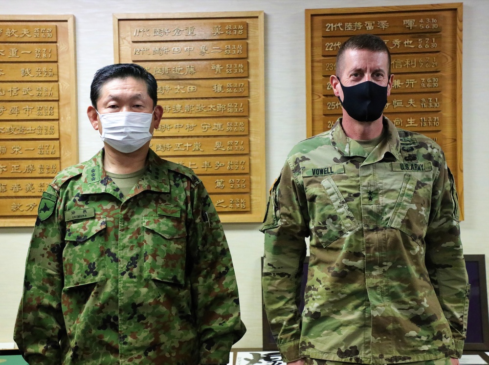 USARJ commander presents several awards at Northern Army