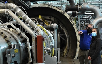 Under Secretary of the Air Force visits Arnold AFB