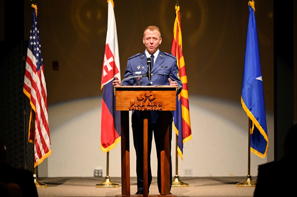 AZ Guard Graduates 1st Slovak F-16 Fighting Falcon Student Pilots