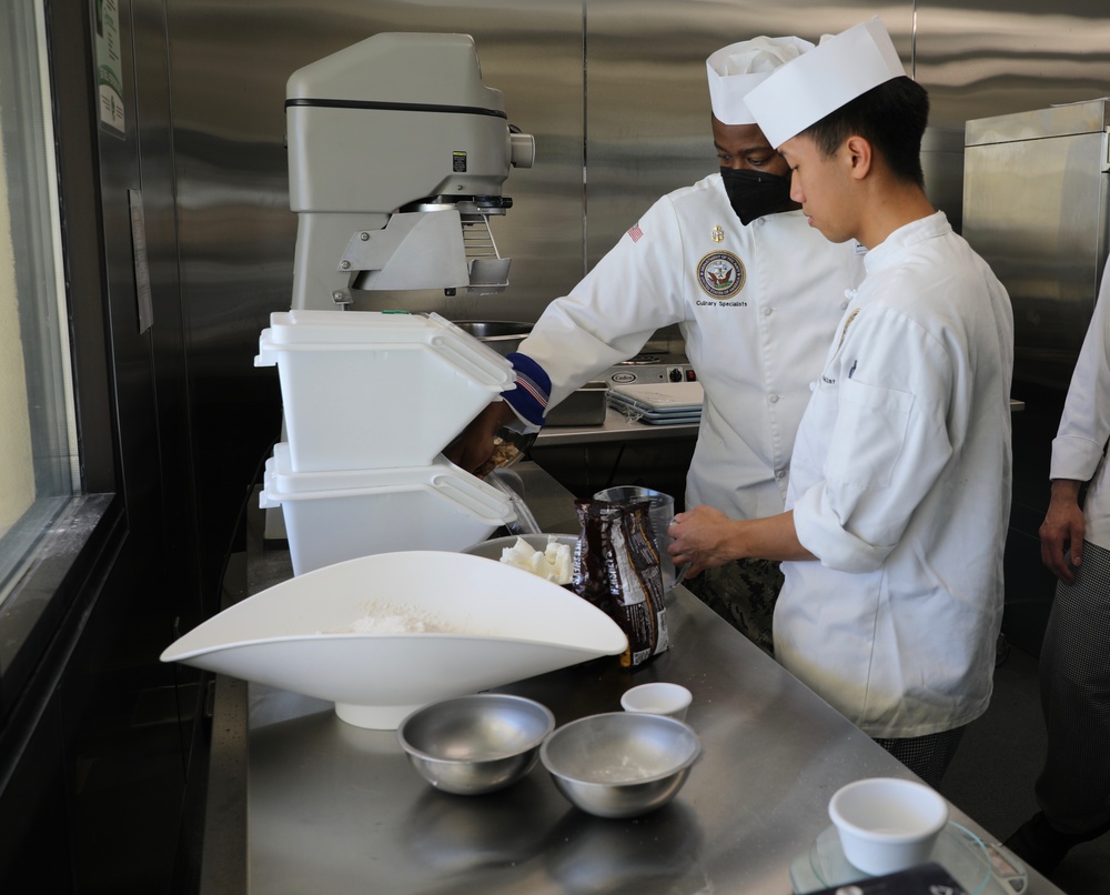 Culinary Specialists attend baking skills class onboard Naval Station Mayport