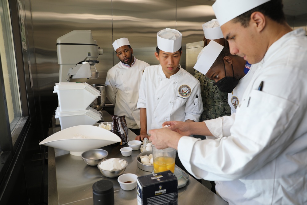 Culinary Specialists attend baking skills class on board Naval Station Mayport