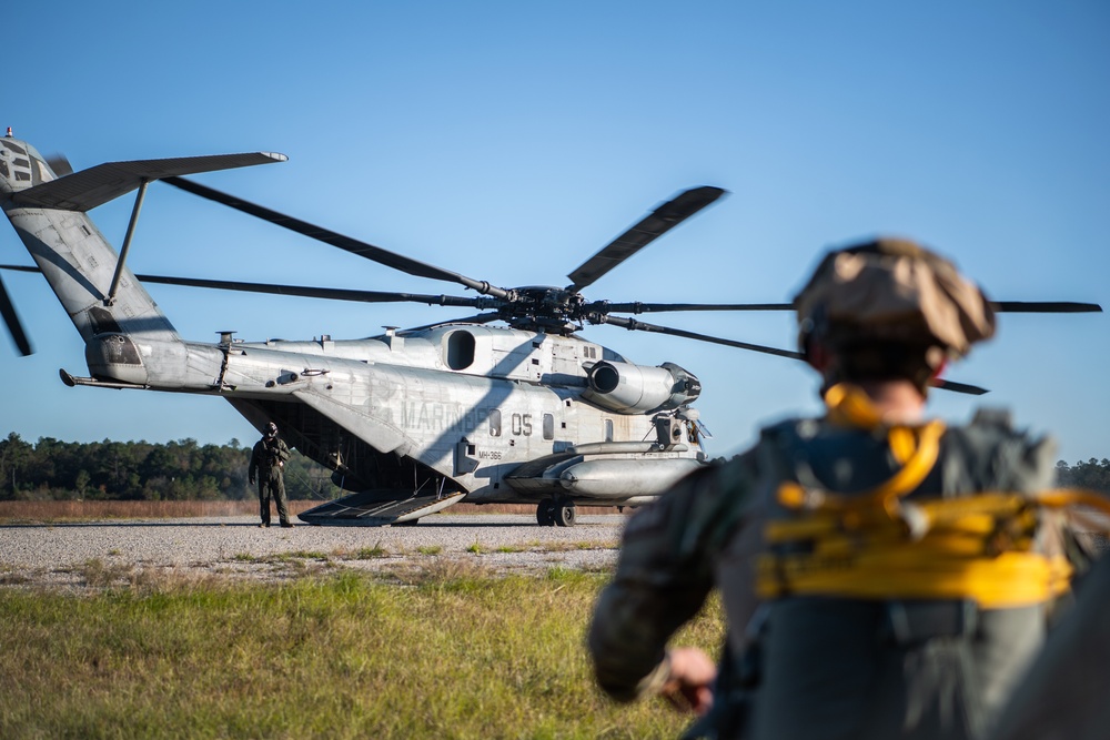 Air Force, Marine Corps, Army National Guard Airborne Operation Training