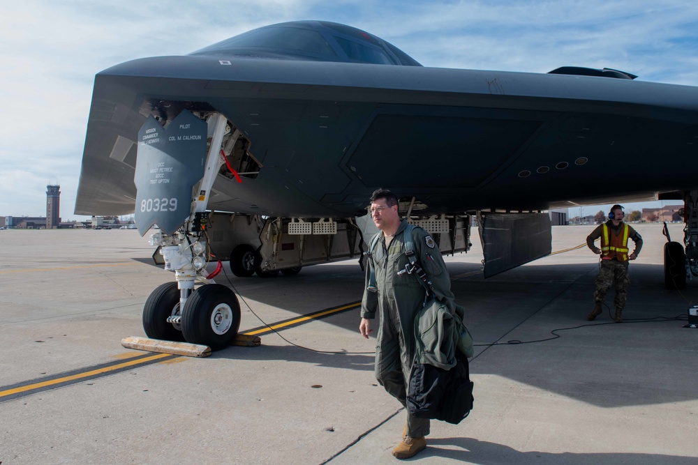 Eighth Air Force Commander Visits Whiteman Air Force Base