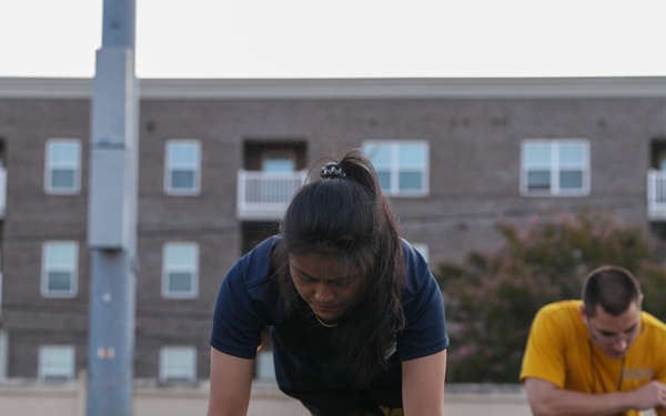 Sailors participate in the command PRT