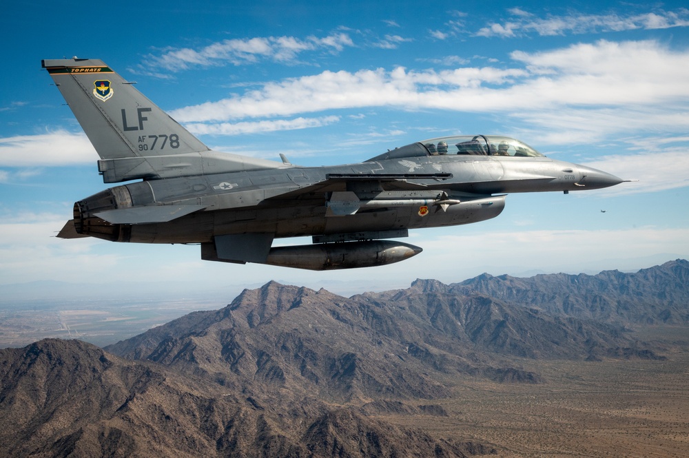 Luke AFB F-16s flyover 2021 NASCAR Cup Series Championship