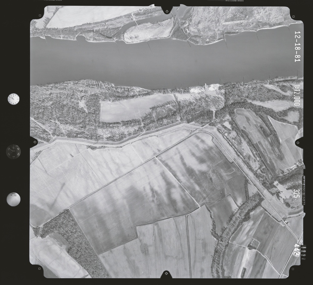 081074.165 - Ark. River.325.2