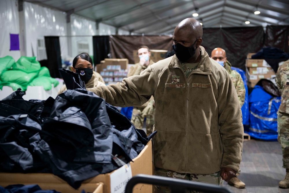 Air Force Senior Enlisted Leaders visit Liberty Village