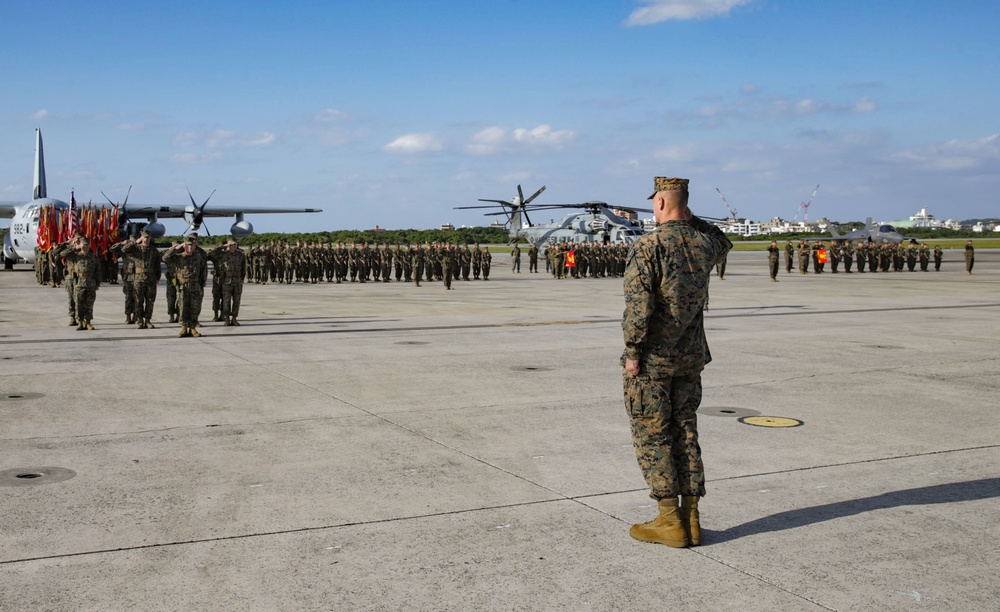 COMMARFORPAC Attends III MEF Change of Command