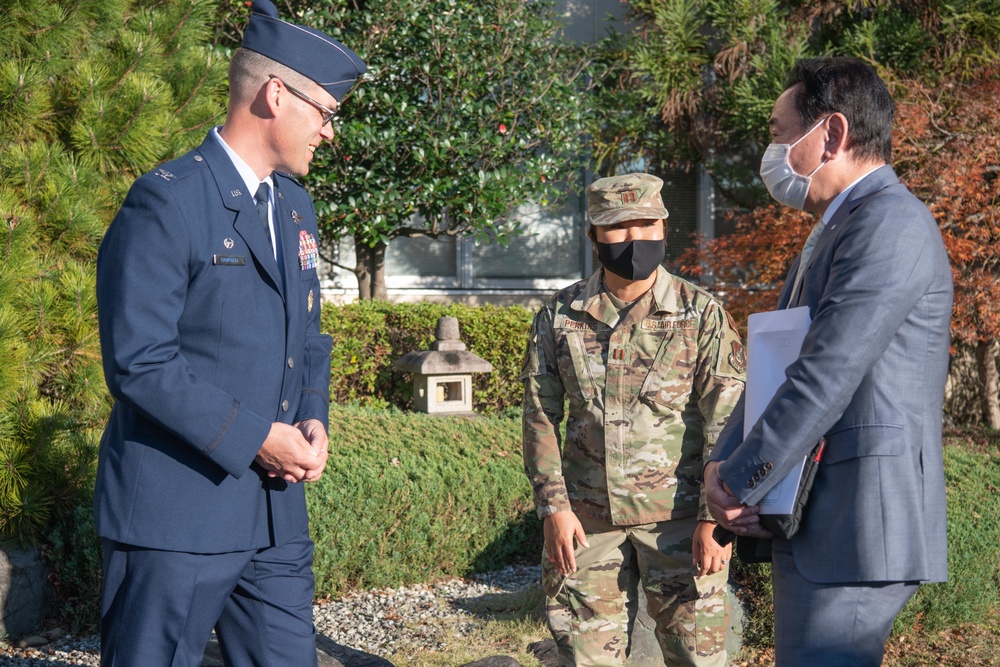 Mayors of Japan tour Yokota