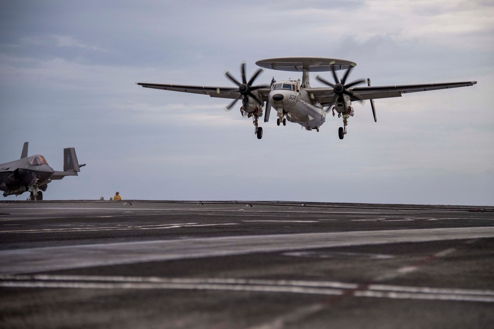 USS Carl Vinson (CVN 70) Conducts Flight Operations in Philippine Sea