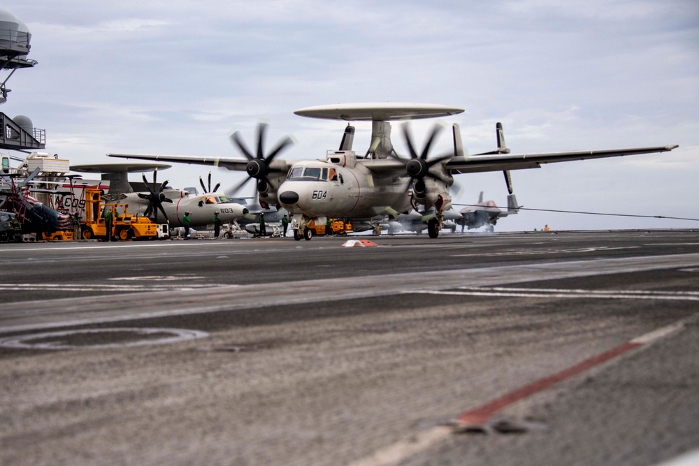 USS Carl Vinson (CVN 70) Conducts Flight Operations in Philippine Sea