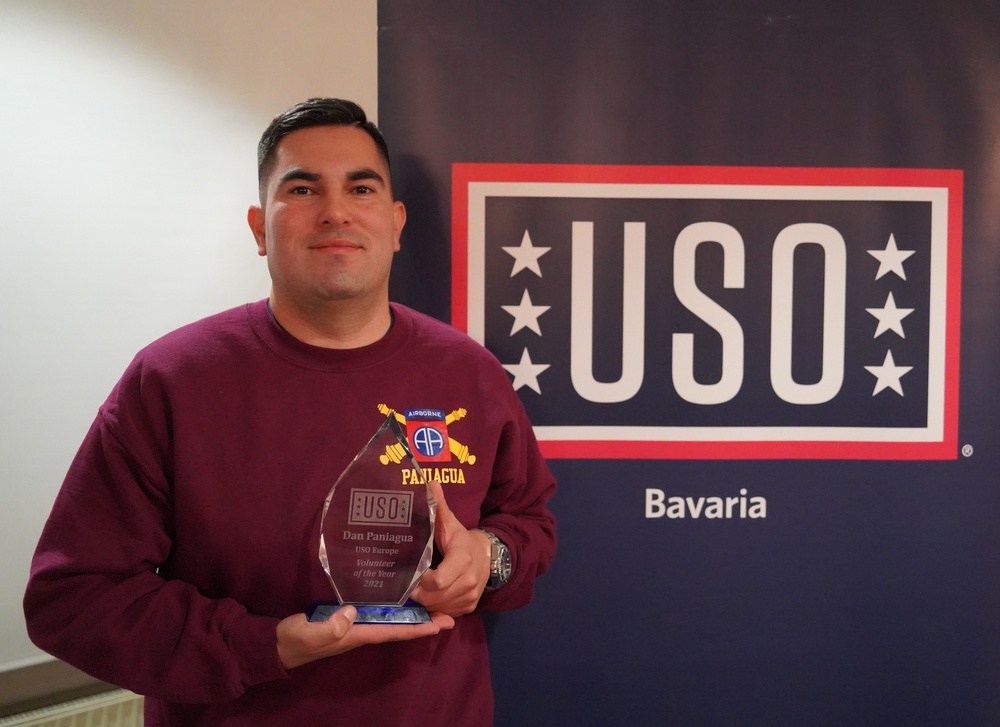 USAG Bavaria Soldier recognized as USO Europe Volunteer of the Year 2021